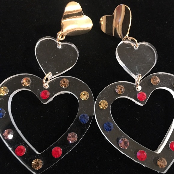 - NWT Heart Dangle Clear Lucite Rhinestone Earrings ❣️ - Picture 2 of 5